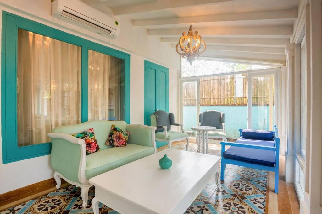 White Banyan Beach Villa, Candolim By The Acacia Villas Zewnętrze zdjęcie