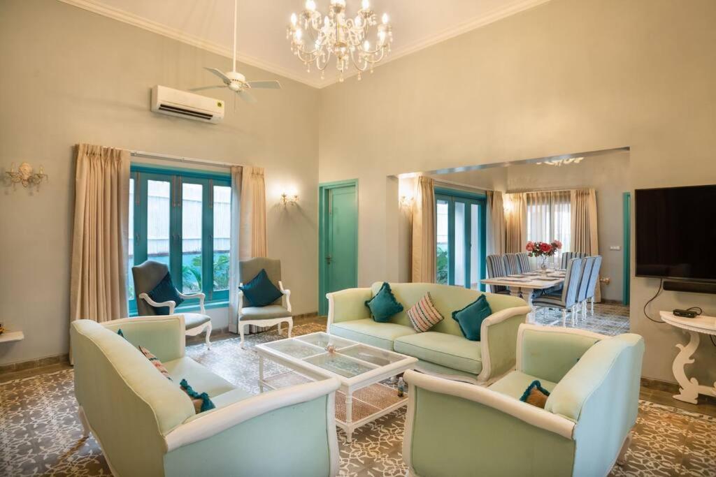 White Banyan Beach Villa, Candolim By The Acacia Villas Zewnętrze zdjęcie